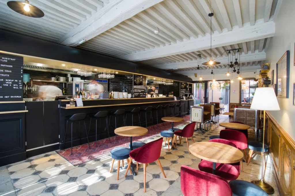 Rénovation de la tour rose food traboule à Lyon par 2B-Groupe