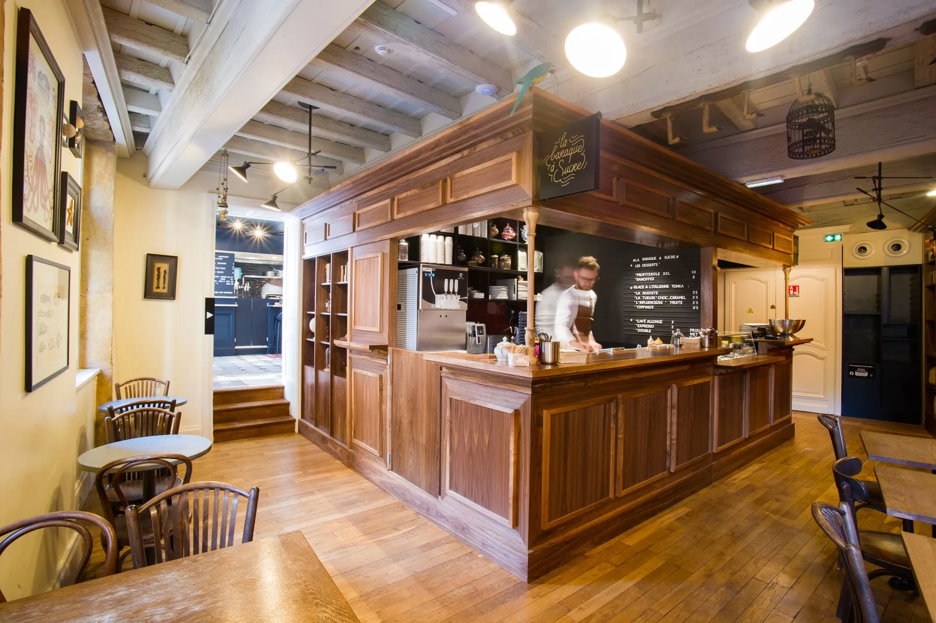 Rénovation de la tour rose food traboule à Lyon par 2B-Groupe