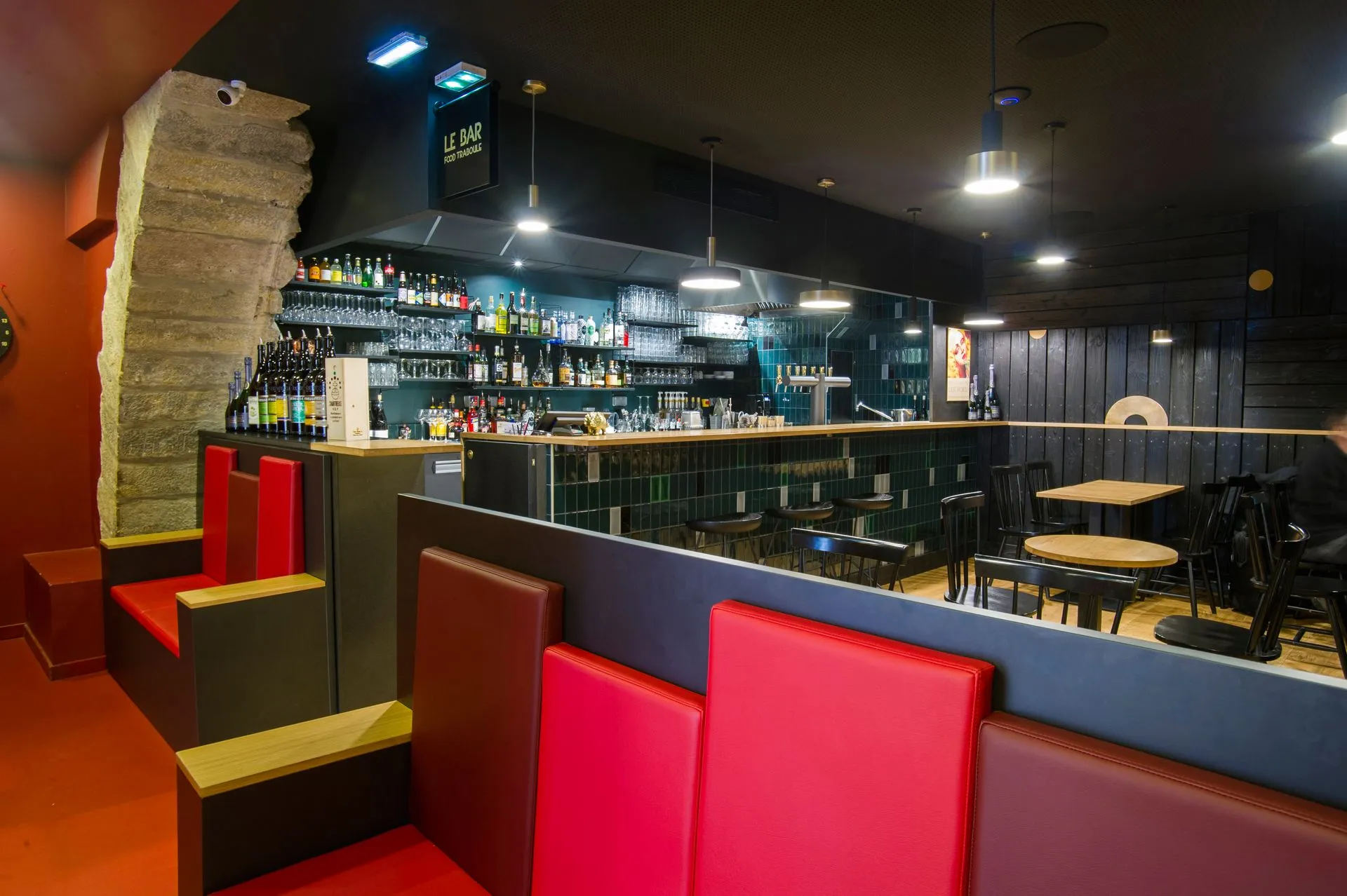 Rénovation de la tour rose food traboule à Lyon par 2B-Groupe