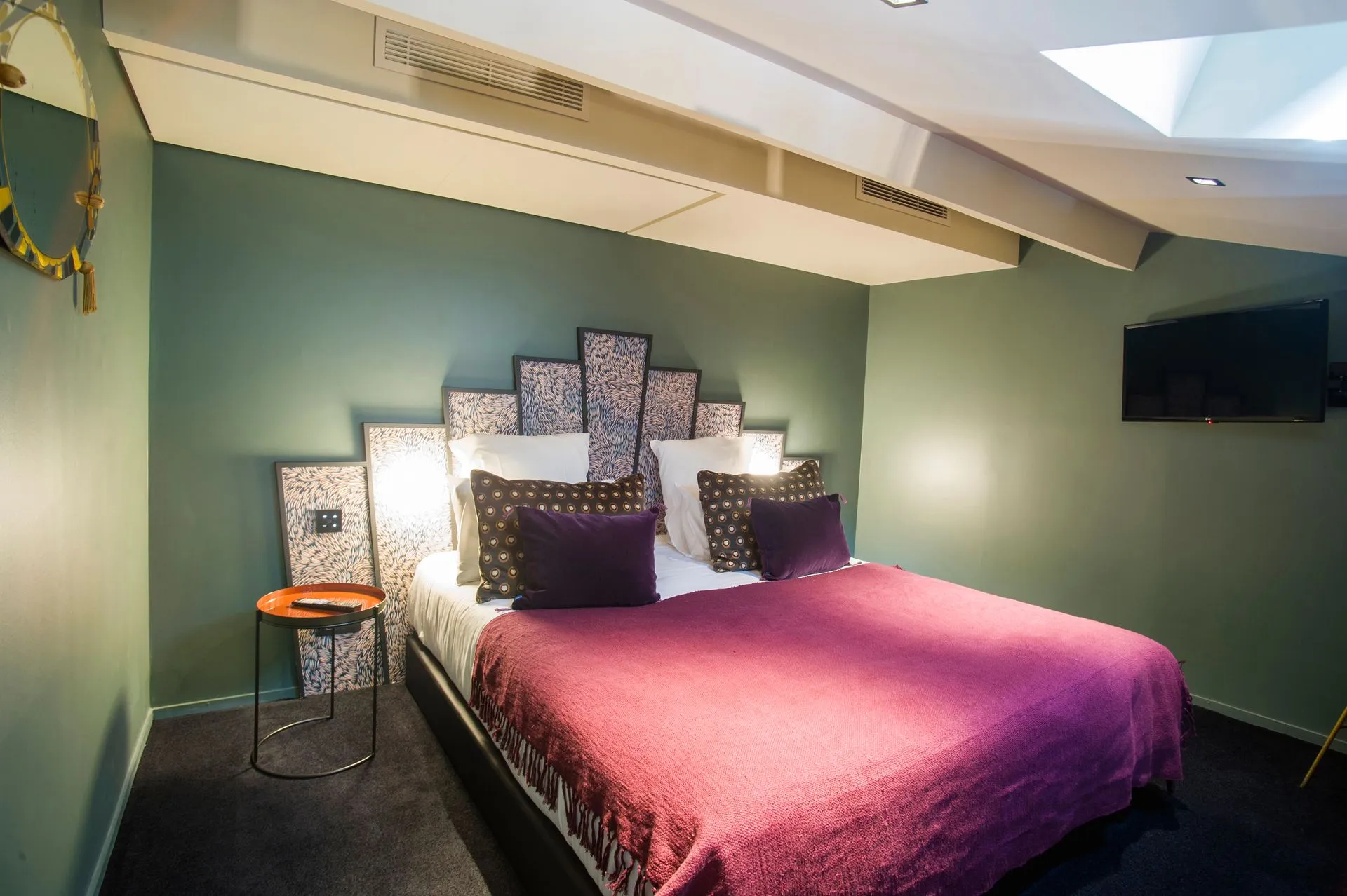 Rénovation de la tour rose food traboule à Lyon par 2B-Groupe