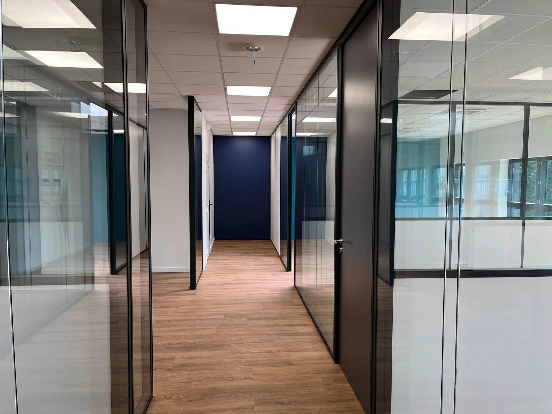 Aménagement de bureaux à Rillieux-la-Pape par 2B-Groupe