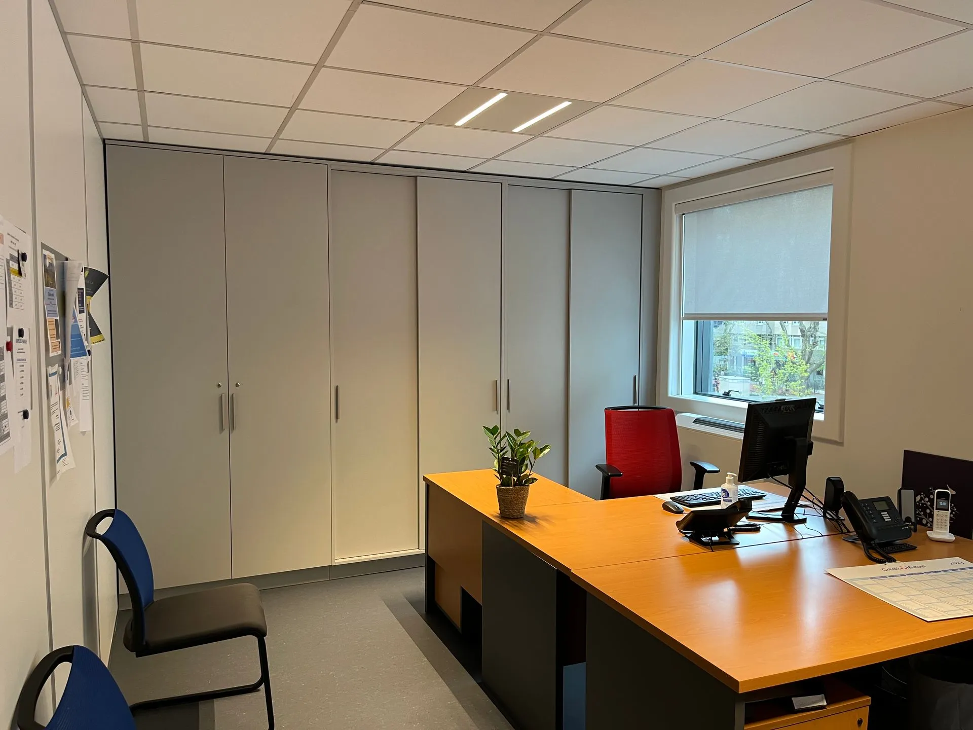 Rénovation des locaux d'une association à Villeurbanne par 2B:groupe