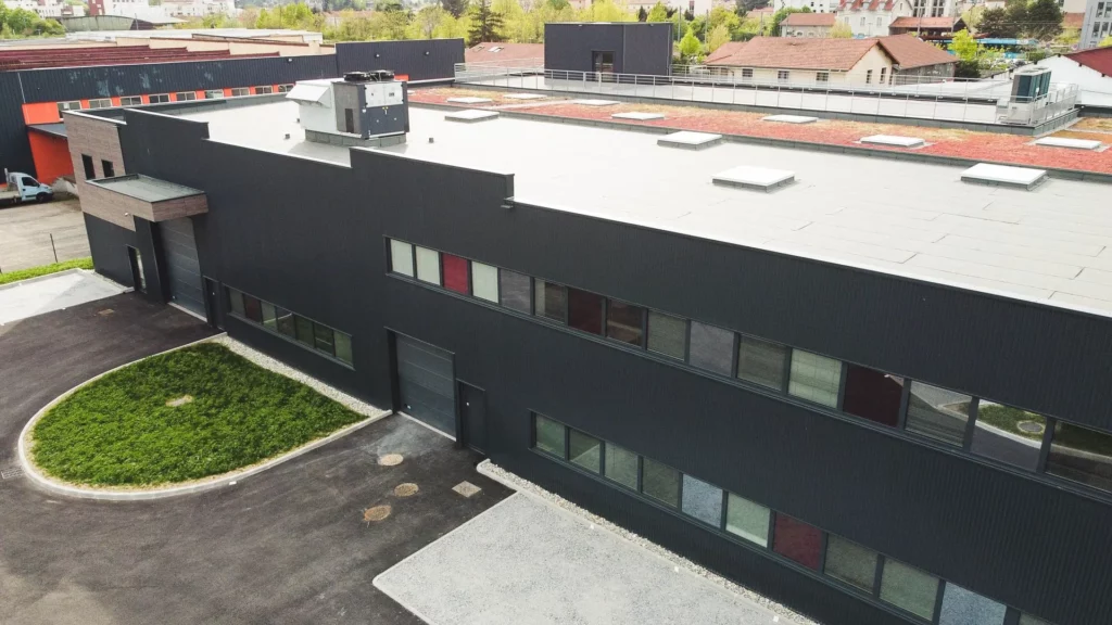 Aménagement d'usine à Lyon par 2B-Groupe