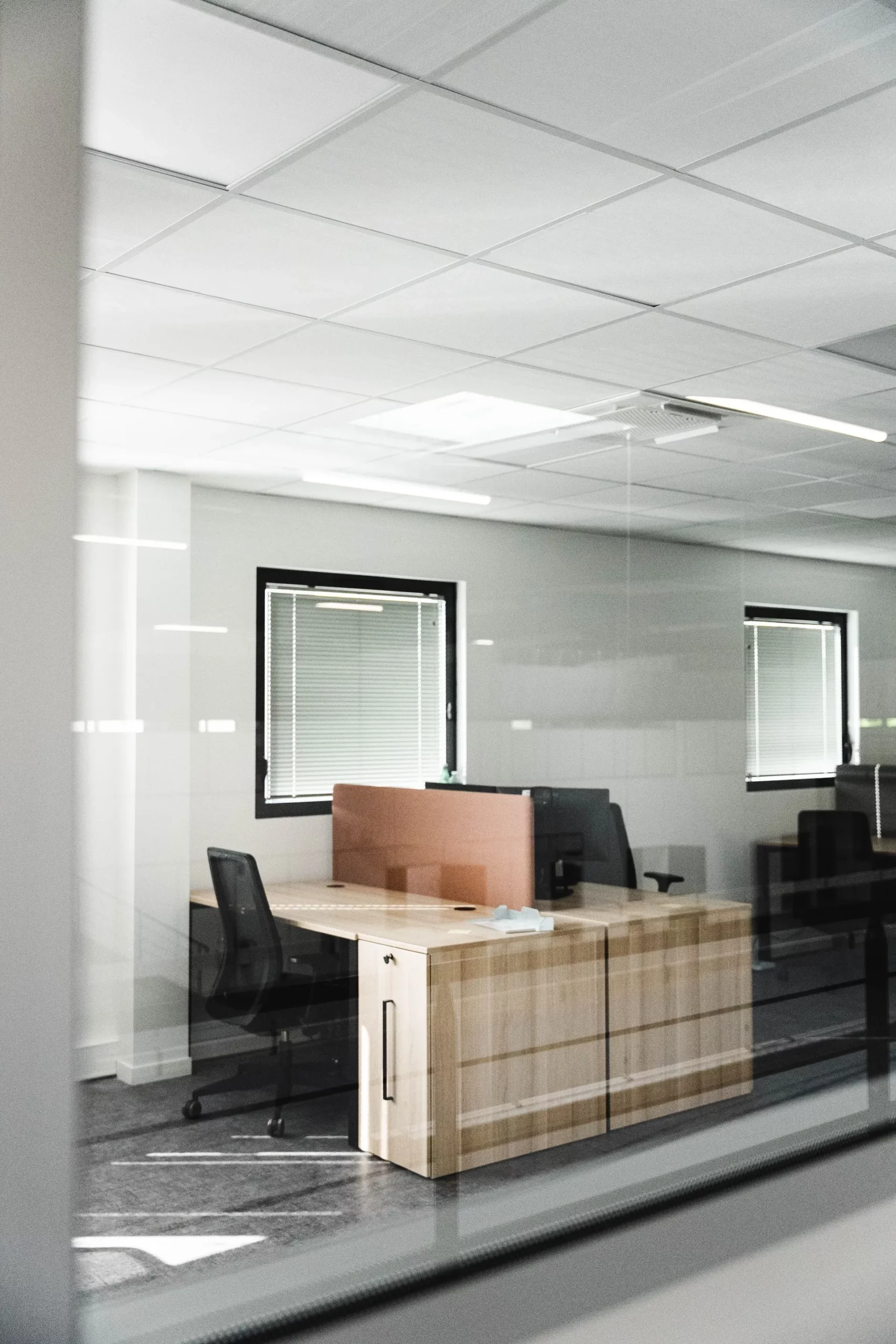 Aménagement de bureaux d'usine à Lyon par 2B-Groupe