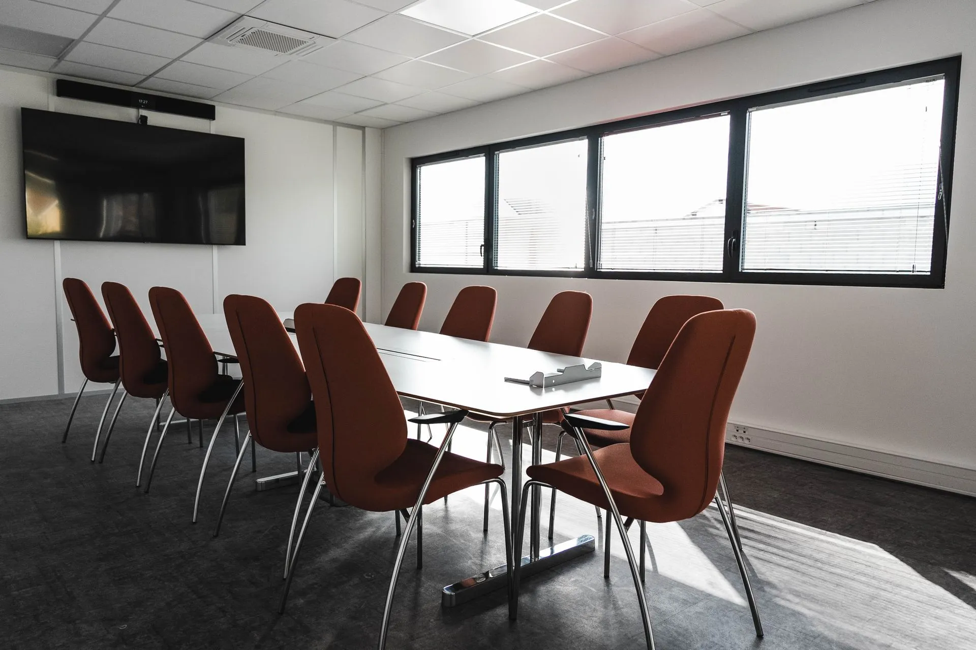 Aménagement de bureaux d'usine à Lyon par 2B-Groupe