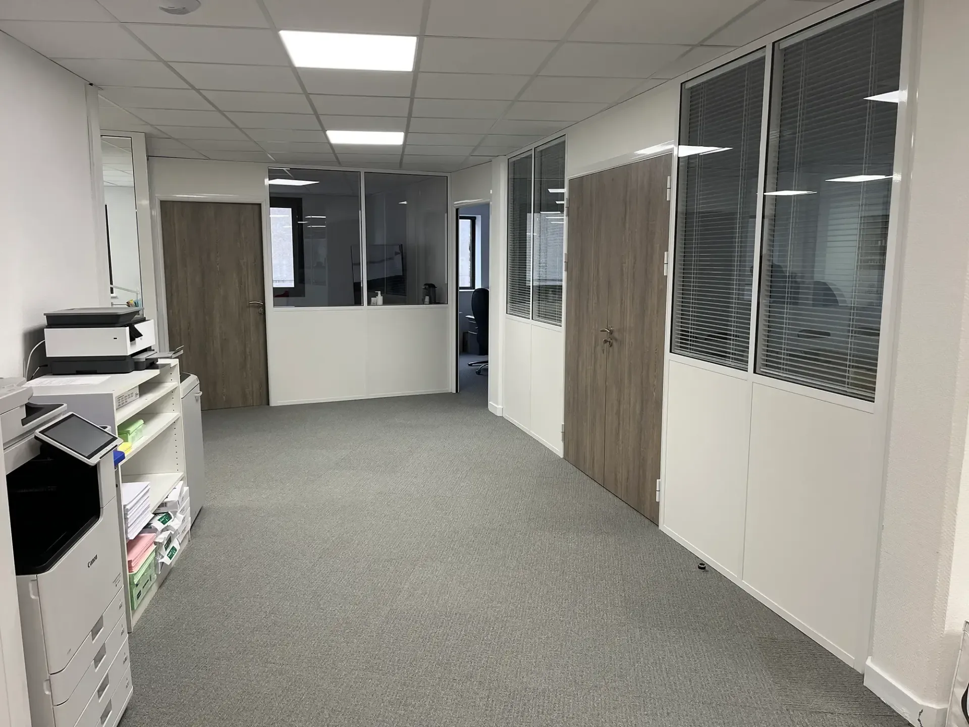 plateau-vide-batiment-amenagement-2B-groupe-1920w